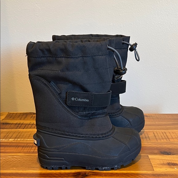 Columbia Powderbug Plus II Waterproof Winter Boot - Picture 1 of 8